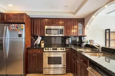 555 NE 15th St #16H, Miami, FL 33132 - Photo 8
