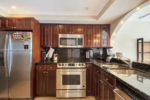 555 NE 15th St, Miami, FL 33132 - Photo 8