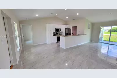 9019 E Crow Cir, Labelle, FL 33935 - Photo 12