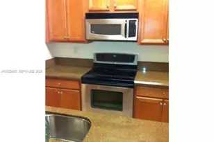 13147 SW 42nd St, Miramar, FL 33027 - Photo 4