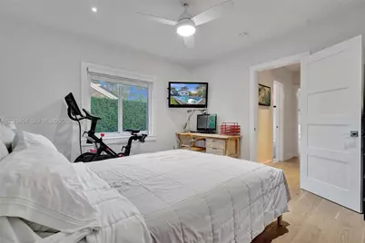 1223 NE 102nd St, Miami Shores, FL 33138 - Photo 20