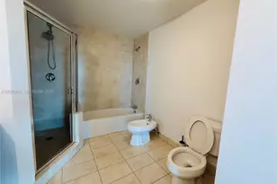 1900 N Bayshore Dr, Miami, FL 33132 - Photo 18