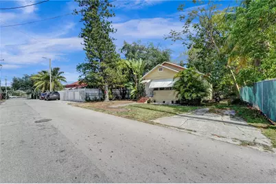 259 NE 57th St, Miami, FL 33137 - Photo 8