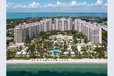 781 Crandon Blvd #405, Key Biscayne, FL 33149 - Photo 1
