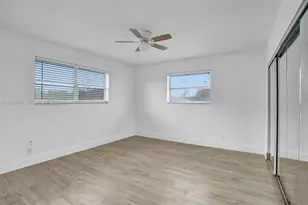 114 SE 8th St, Hallandale Beach, FL 33009 - Photo 12