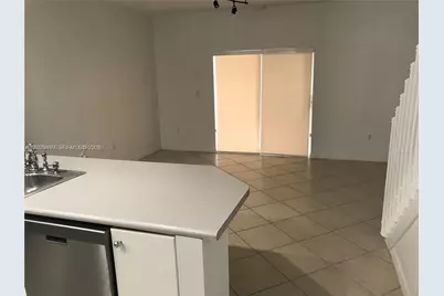 5743 NW 114th Path #106, Doral, FL 33178 - Photo 10