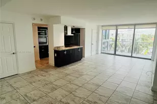 2655 Collins Ave, Miami Beach, FL 33140 - Photo 2
