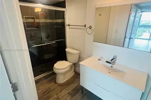 2655 Collins Ave, Miami Beach, FL 33140 - Photo 20
