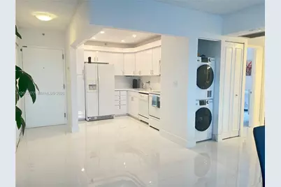 20355 NE 34th Ct #1423, Aventura, FL 33180 - Photo 2