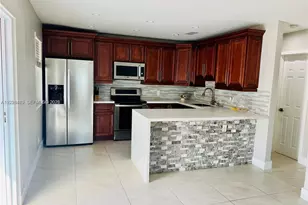 125 SE 4th Ave, Hallandale Beach, FL 33009 - Photo 1