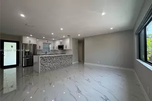 919 NE 4th Ct., Hallandale Beach, FL 33009 - Photo 10