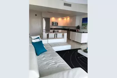 92 SW 3rd St #3712, Miami, FL 33130 - Photo 2
