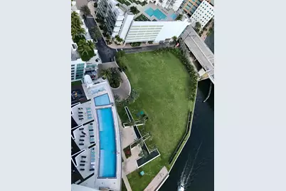 92 SW 3rd St #3712, Miami, FL 33130 - Photo 1