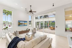 1714 Victoria Pointe Cir, Weston, FL 33327 - Photo 18