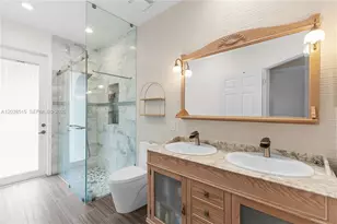 1714 Victoria Pointe Cir, Weston, FL 33327 - Photo 26