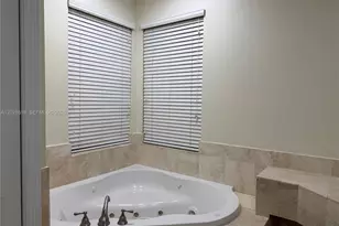 9444 SW 78th St, Miami, FL 33173 - Photo 16