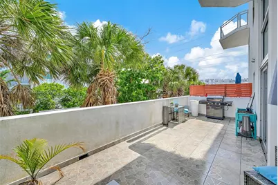 7728 Collins Ave #5, Miami Beach, FL 33141 - Photo 30