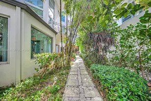 7728 Collins Ave, Miami Beach, FL 33141 - Photo 46