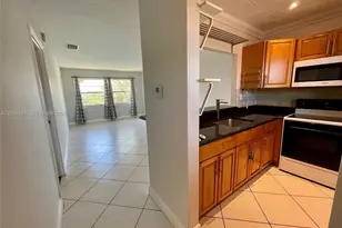 5021 W Oakland Park Blvd, Lauderdale Lakes, FL 33313 - Photo 4