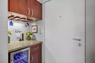121 Golden Isles Dr, Hallandale Beach, FL 33009 - Photo 40