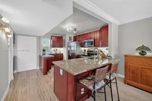 121 Golden Isles Dr, Hallandale Beach, FL 33009 - Photo 36