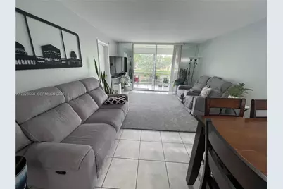 9281 Sunrise Lakes Blvd #209, Sunrise, FL 33322 - Photo 14