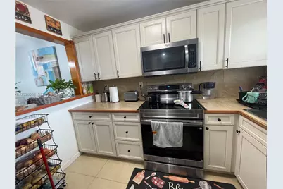 9281 Sunrise Lakes Blvd #209, Sunrise, FL 33322 - Photo 2