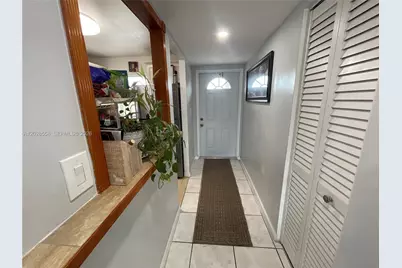 9281 Sunrise Lakes Blvd #209, Sunrise, FL 33322 - Photo 18