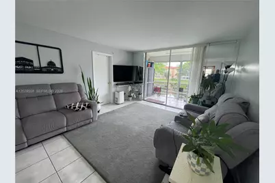 9281 Sunrise Lakes Blvd #209, Sunrise, FL 33322 - Photo 12