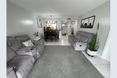 9281 Sunrise Lakes Blvd #209, Sunrise, FL 33322 - Photo 14