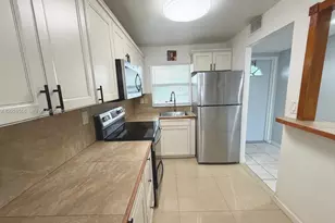 9281 Sunrise Lakes Blvd, Sunrise, FL 33322 - Photo 8