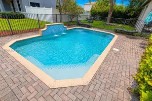 19329 NE 8th Ct, Miami, FL 33179 - Photo 6