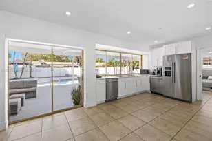 3460 N 46th Ave, Hollywood, FL 33021 - Photo 8