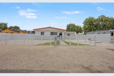 10345 NW 35th Ct, Miami, FL 33147 - Photo 46
