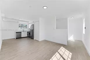 1519 Pennsylvania Ave, Miami Beach, FL 33139 - Photo 2