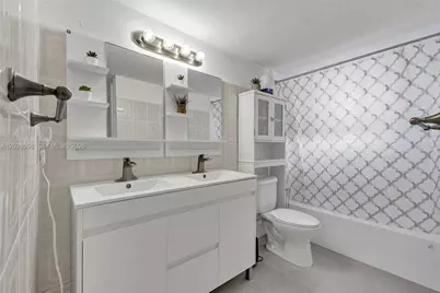 7133 Bay Dr #305, Miami Beach, FL 33141 - Photo 8