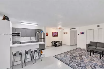7133 Bay Dr #305, Miami Beach, FL 33141 - Photo 6