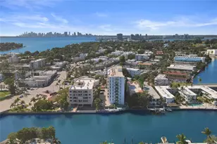 7133 Bay Dr, Miami Beach, FL 33141 - Photo 14