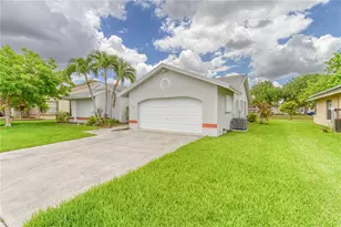 10360 NW 31st Ct, Sunrise, FL 33351 - Photo 4