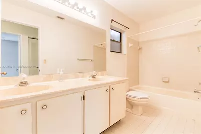 10360 NW 31st Ct, Sunrise, FL 33351 - Photo 38