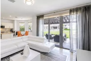 10555 NW 69th Terrace, Doral, FL 33178 - Photo 16