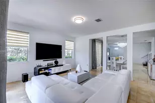 10555 NW 69th Terrace, Doral, FL 33178 - Photo 24