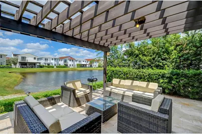 10555 NW 69th Ter, Doral, FL 33178 - Photo 4