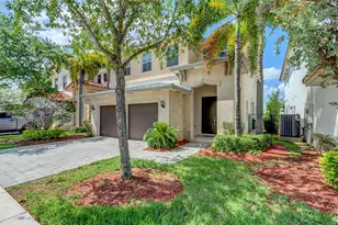 10555 NW 69th Terrace, Doral, FL 33178 - Photo 14