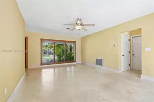 14401 SW 98th Ct, Miami, FL 33176 - Photo 12