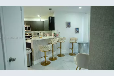 18499 NW 52nd Path, Miami Gardens, FL 33055 - Photo 10