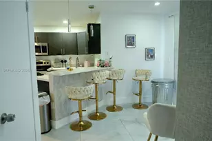 18499 NW 52nd Path, Miami Gardens, FL 33055 - Photo 10