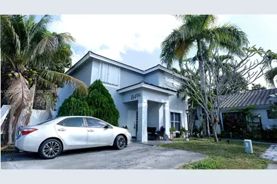 18499 NW 52nd Path, Miami Gardens, FL 33055 - Photo 1