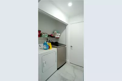 18499 NW 52nd Path, Miami Gardens, FL 33055 - Photo 22
