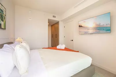 121 NE 5th St #3103, Miami, FL 33132 - Photo 14